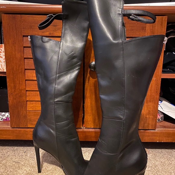 shoes - Picture 4 of 4